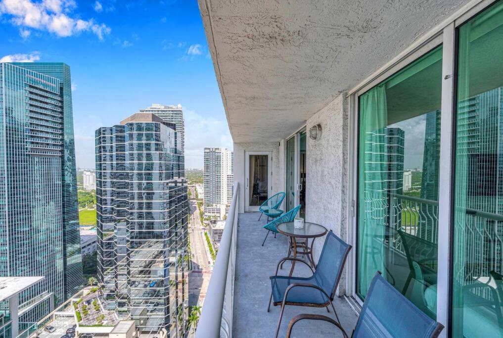 Ferienwohnung Luxurious Private Unit With Parking Miami Exterior foto