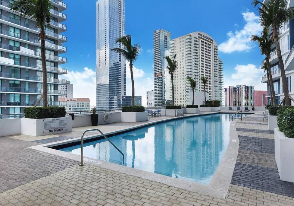 Ferienwohnung Luxurious Private Unit With Parking Miami Exterior foto